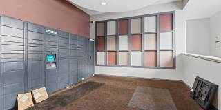 Uptown Lake Apartments Gallery 30
