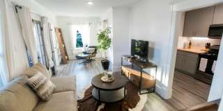 1520 Tyler House Gallery 1