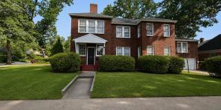 3 Bedrooms | 1 Bathroom | Approximately 1,100 Sq. Ft. Rosewood / USC Area Gallery 1