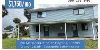 Comfortable 2 bedroom, 2 bathroom townhouse Gallery 1
