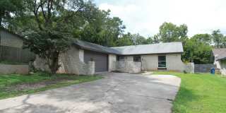 East Austin 4BR Gem on Cul-de-Sac w/ Spacious Lot & Updates Gallery 6