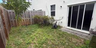 Stunning 3BR House in Homestead Gallery 17