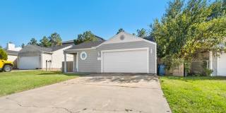 Great Location - 3/2 close to Downtown Bentonville! Gallery 4