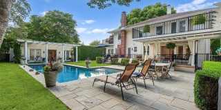 24 Jennings Avenue Gallery 35