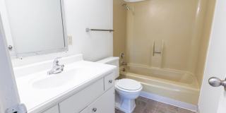 Candlewyck Gallery 27