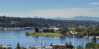 1 Bedroom 1 Bathroom Eastlake Condo W/ Stunning Views Gallery 21