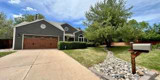 Beautiful 5 Bedroom Home with Large Private Yard Beautiful 5 Bedroom Home with Large Private Yard Gallery 1