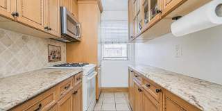 377 Bay 8th St # 6 377 Bay 8th St # 6 Gallery 3