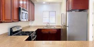 429 S St Andrews Pl Gallery 19