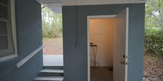 Charming 2 Bed / 1 Bath Cottage Gallery 20
