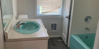 Charming 3 bedroom home in Carrick available September 1! Gallery 9