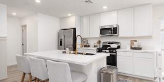 Newer townhome in the NW Gallery 15