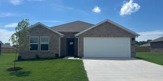 Discover this spacious 4-bedroom, 2-bath home in Farmington, Gallery 1