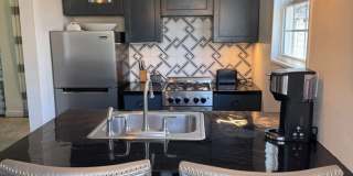 Adorable Garage Apartment Living in the Riverside Community Gallery 3