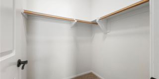 506 S Melrose Street Gallery 18