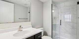 Edgewater Apartments Gallery 7