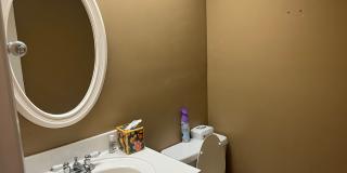 Large partially furnished townhome - WON'T LAST Gallery 15