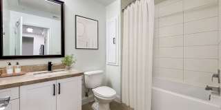 La Belle at Hollywood Tower Gallery 9