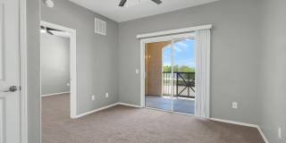 Equestrian Luxury Apartment Homes Gallery 25