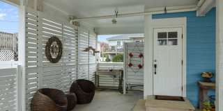 201 W Glenn Street Gallery 45