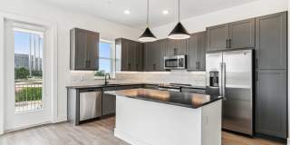 Ovation at Galatyn Park Gallery 22