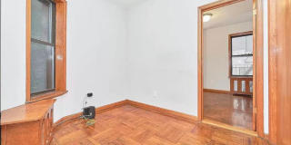 796 Ninth Avenue Gallery 8