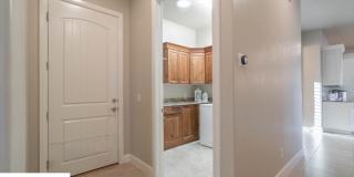 Stunning 2 Bedroom Fully Furnished Home. Community Pool & Mini Golf! Gallery 51