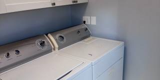 Remodeled 4 Bedroom 1 Bathroom Home Gallery 10