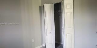 2242 NE 42nd Cir Gallery 14