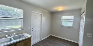 664 SW 35th Street Apt 6 Gallery 6