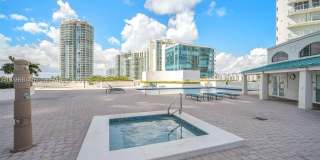 16445 Collins Ave Gallery 5
