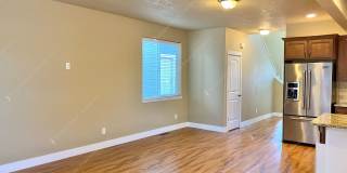 SW Bend Home Close to Old Mill & Deschutes River Trail Gallery 15