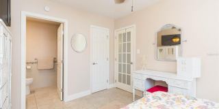 4206 W WISCONSIN AVENUE Gallery 28