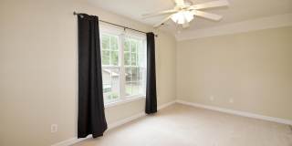 129 Lori Lane Gallery 33