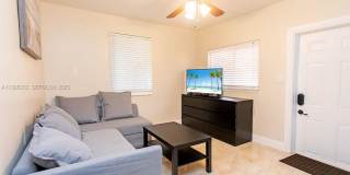 809 S 17th Avenue, Hollywood, FL 33020 Gallery 7