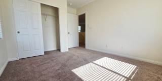 Spacious 4 Bed Home with Loft & 3-Car Garage Gallery 19