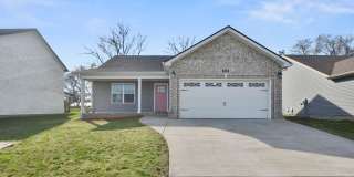 Pet Friendly Three Bedroom! Gallery 1