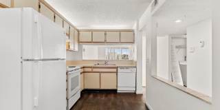 Tennis Towers Apartments Gallery 35