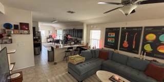 Charming 3BR 2Bath House in SE Austin Gallery 1