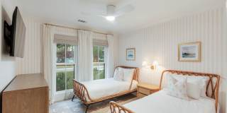 690 Pelzer Drive Gallery 58