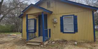 1701 Boney Street Gallery 1