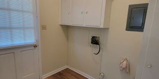 Bryan - 4 Bedroom - 2 bath - 2 story House with attached garage Gallery 21