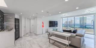 19195 NE 36th Ct Gallery 2