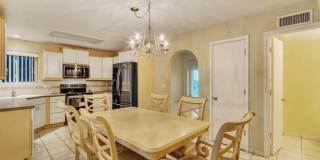10955 YOGI BERRA Circle Gallery 10