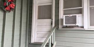 512 E Mulberry Gallery 1