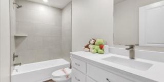 Adorable Brand New NE Edmond Gallery 18