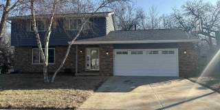 6930 N FOX POINT Drive Gallery 1