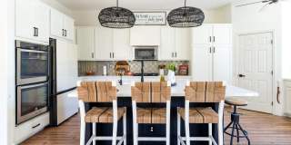 79818 Parkway Esplanade South Gallery 22