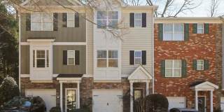 Charming 3BR Townhome in Decatur Gallery 1