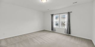 FIRST MONTHS RENT FREE WITH SIGNED 2 YEAR LEASE Gallery 18
